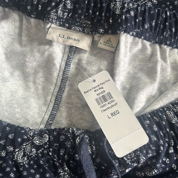 NWT LL Bean Flannel Pant Blue Bandanna Print - Picture 4 of 5